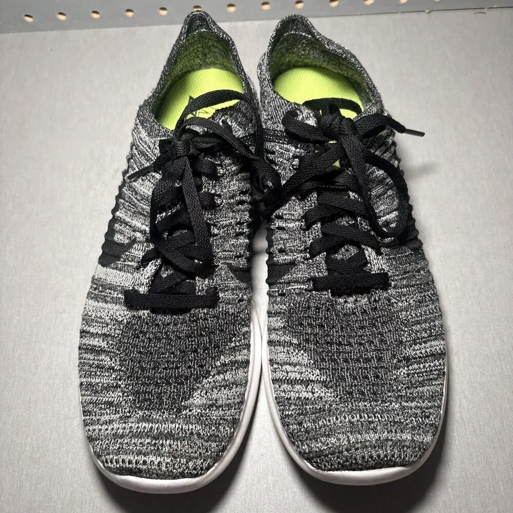 Nike Free RN Flyknit Running Shoes Mens Sz 6 Womens Sz 7.5 Black White Oreo